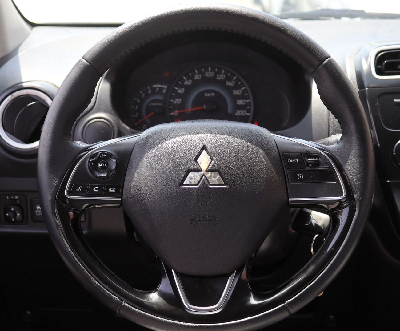Mitsubishi Attrage GLX HIGHLINE
