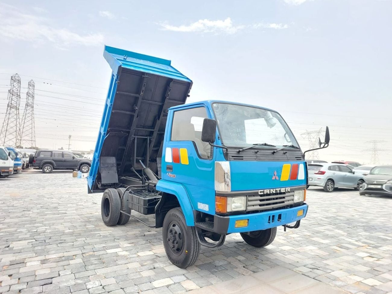 Mitsubishi Canter Van 1987 MITSUBISHI CANTER DUMPER RHD DIESEL MANUAL 4x4(PM510095)