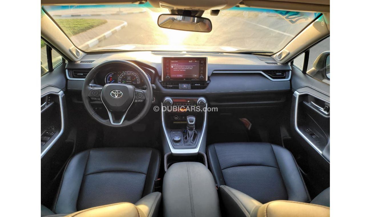 Toyota RAV4 TOYOTA RAV4 HYBRID  XLE FULL OPTIONS HYBRID