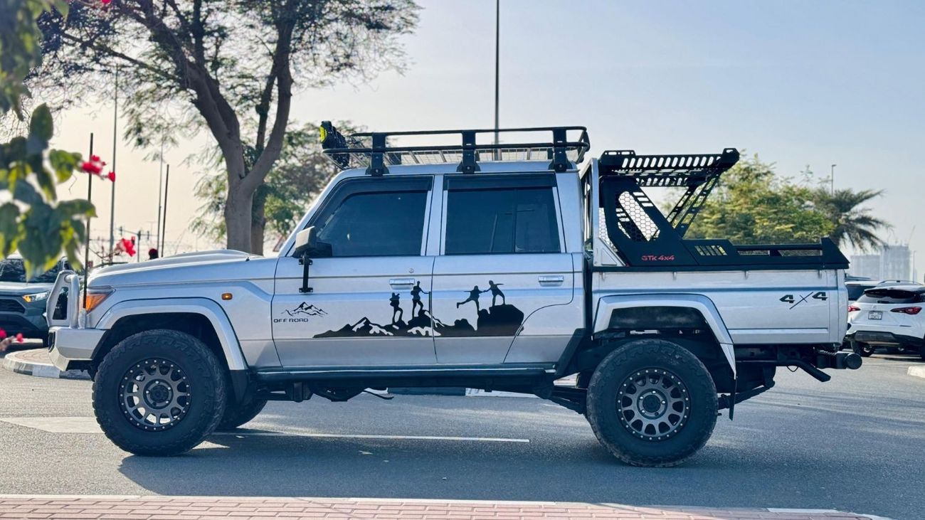 تويوتا لاند كروزر بيك آب MODIFIED TO DOUBLE CABIN PICKUP | 2018 | RHD | MANUAL TRANSMISSION | 4.5L DIESEL ENGINE | REAR VIEW