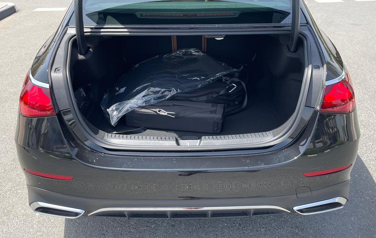 Mercedes-Benz E200 AMG Under warranty 2026 GCC