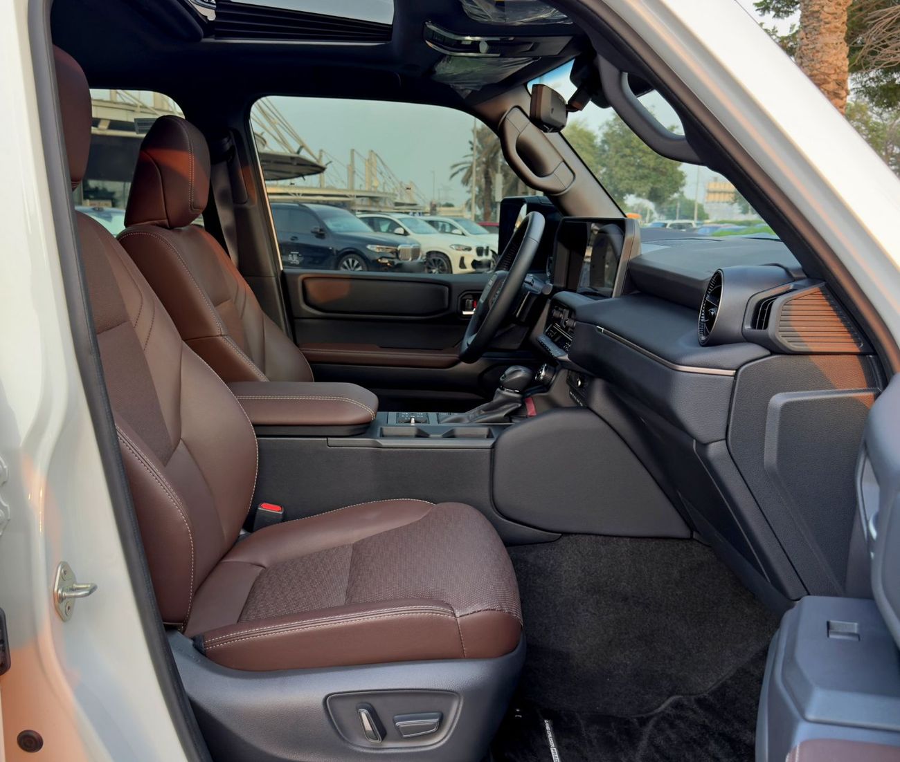 Toyota Prado Adventure Mono Tone 2.4T