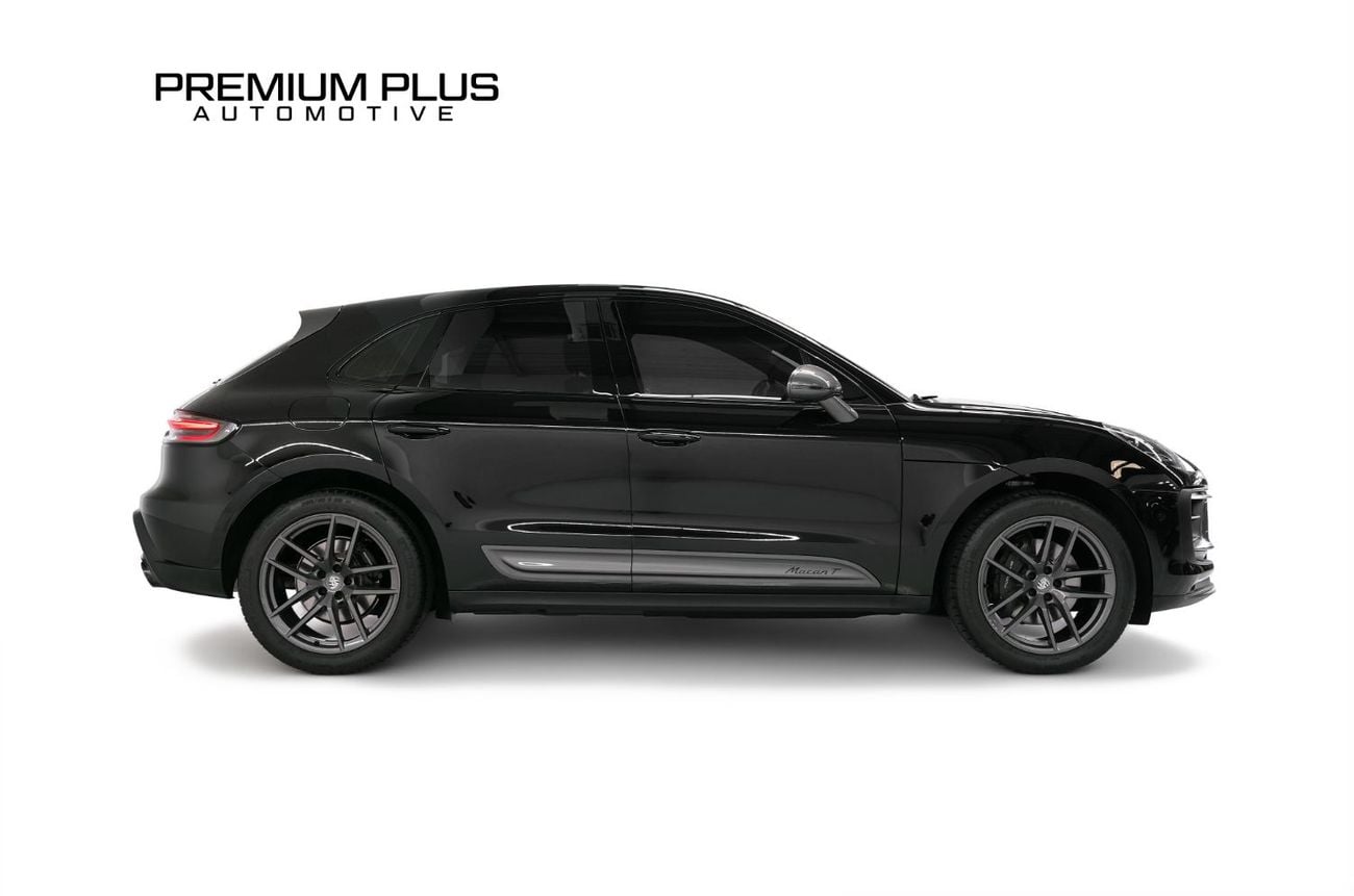 بورش ماكان T 2.0L (260 HP) 2024 Porsche Macan, Warranty, Full Porsche Service History, Sport Chrono Package, Ve