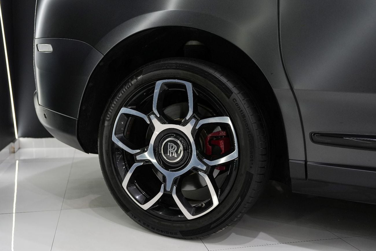 Rolls Royce Cullinan BLACK BADGE , Rear Entertainment, Bespoke Audio, Starlight, GCC Specs!!