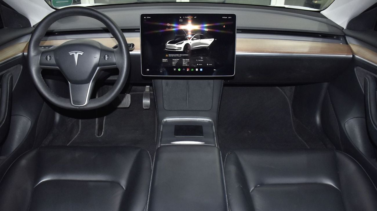 Tesla Model 3 STANDARD RANGE EXCELLENT DEAL for our Tesla Model 3 ( 2022 Model ) in White Color GCC Specs