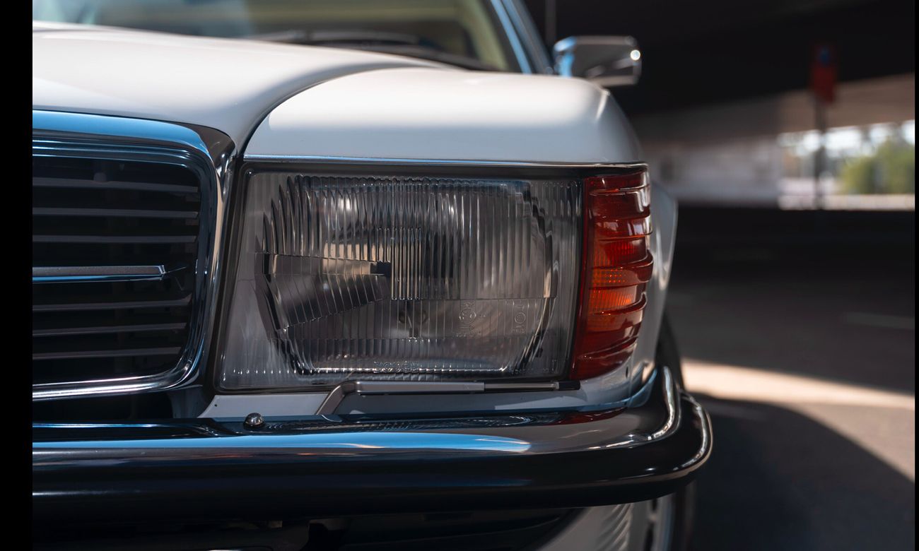 Mercedes-Benz SL 560 1987 limited Mercedes Mercedes-Benz SL560