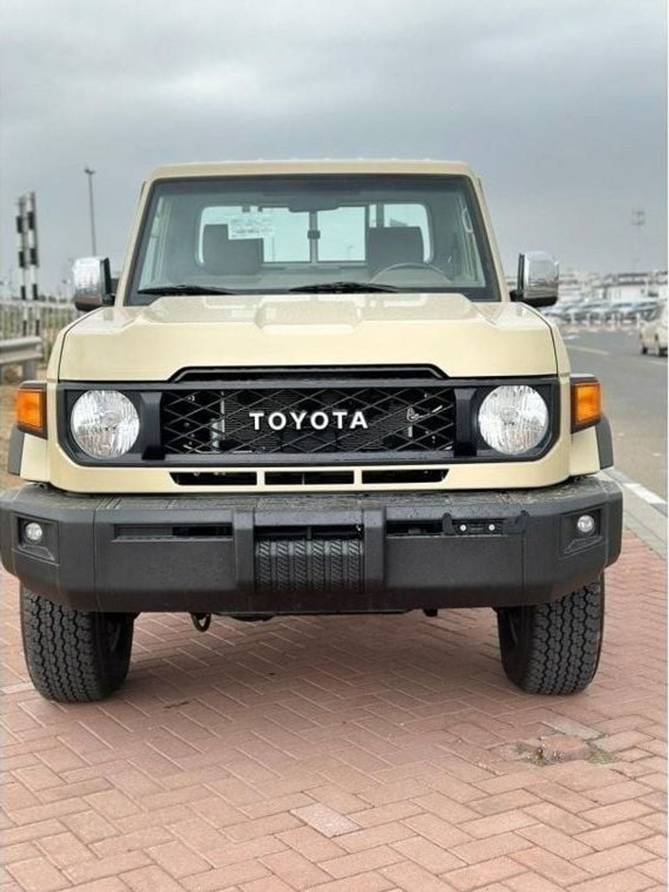 Toyota Land Cruiser Pick Up Toyota Land Cruiser Pickup LC79 Petrol 4.0L Single Cab Manual