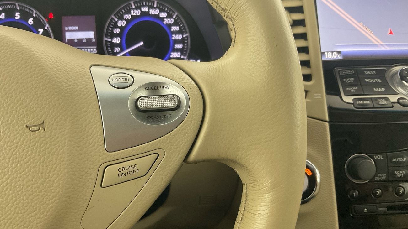 Infiniti QX70 Luxury / Luxe Sensory | upto AED 20,000 Ramadan Discount | Guaranteed Warranty | 0 Down Payment