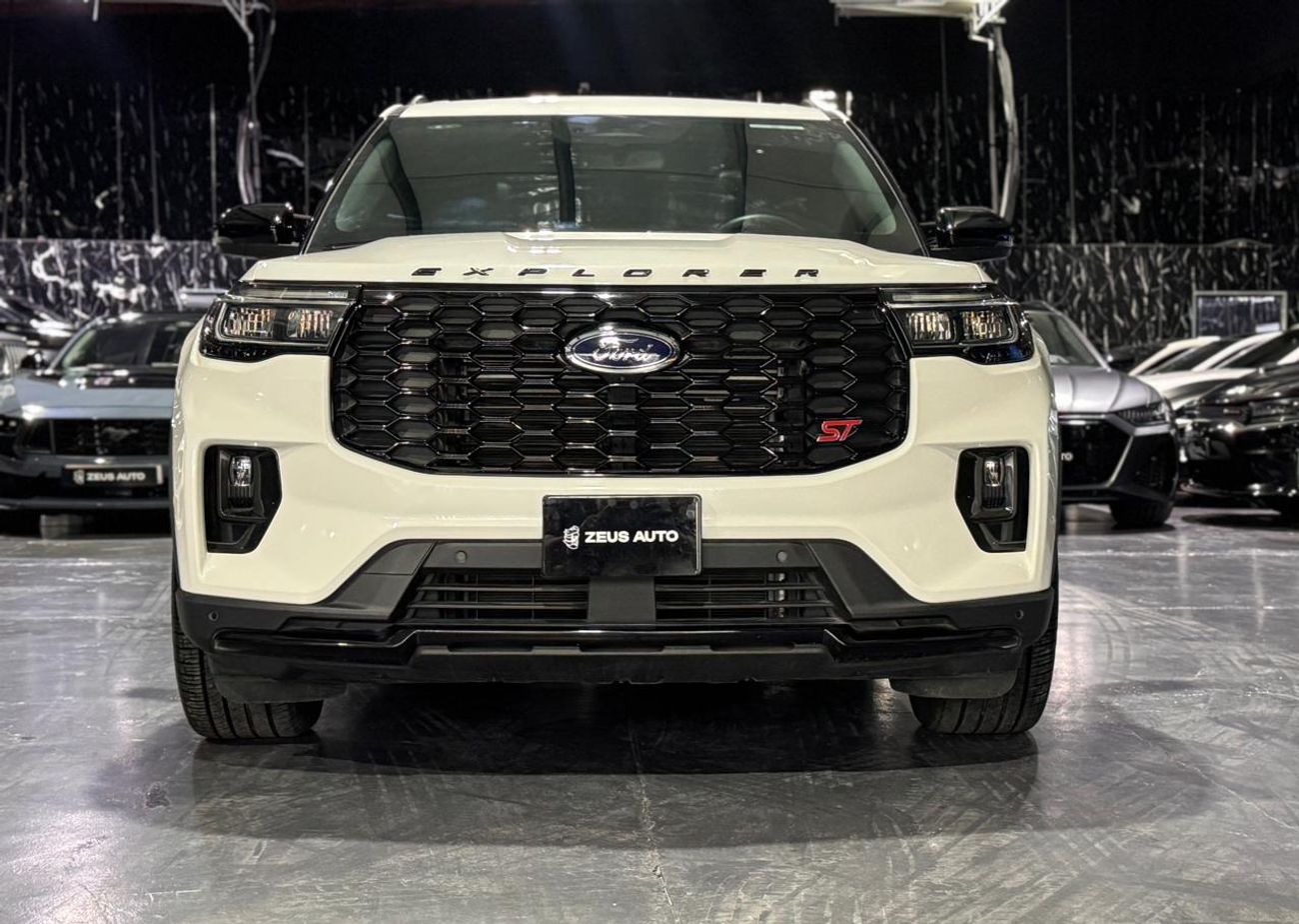 Ford Explorer ST 400A 3.0L 2025 Ford Explorer, Ford Warranty + Service Pack, Very Low Km, 7 Seater, Excellent Cond