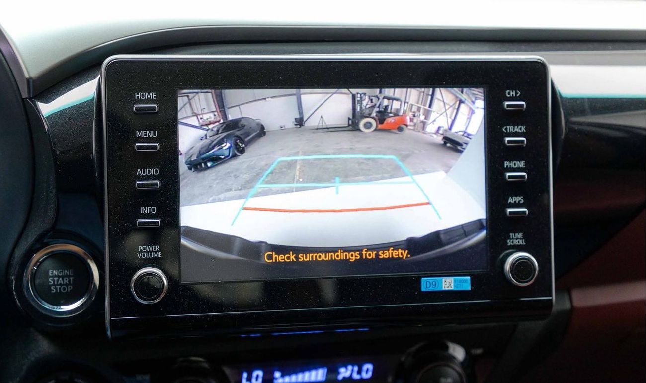 تويوتا هيلوكس 2025 Toyota Hilux DV DC 2.4L AT Diesel (White)