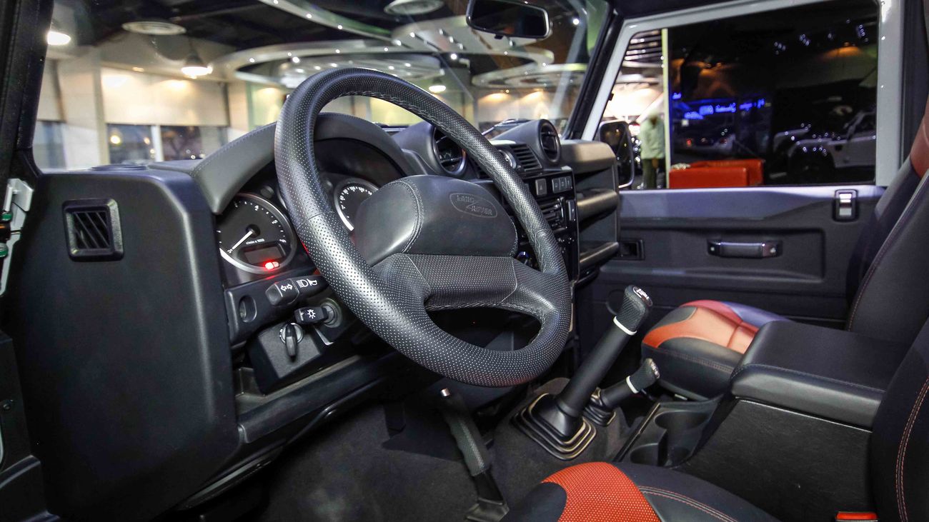 Land Rover Defender