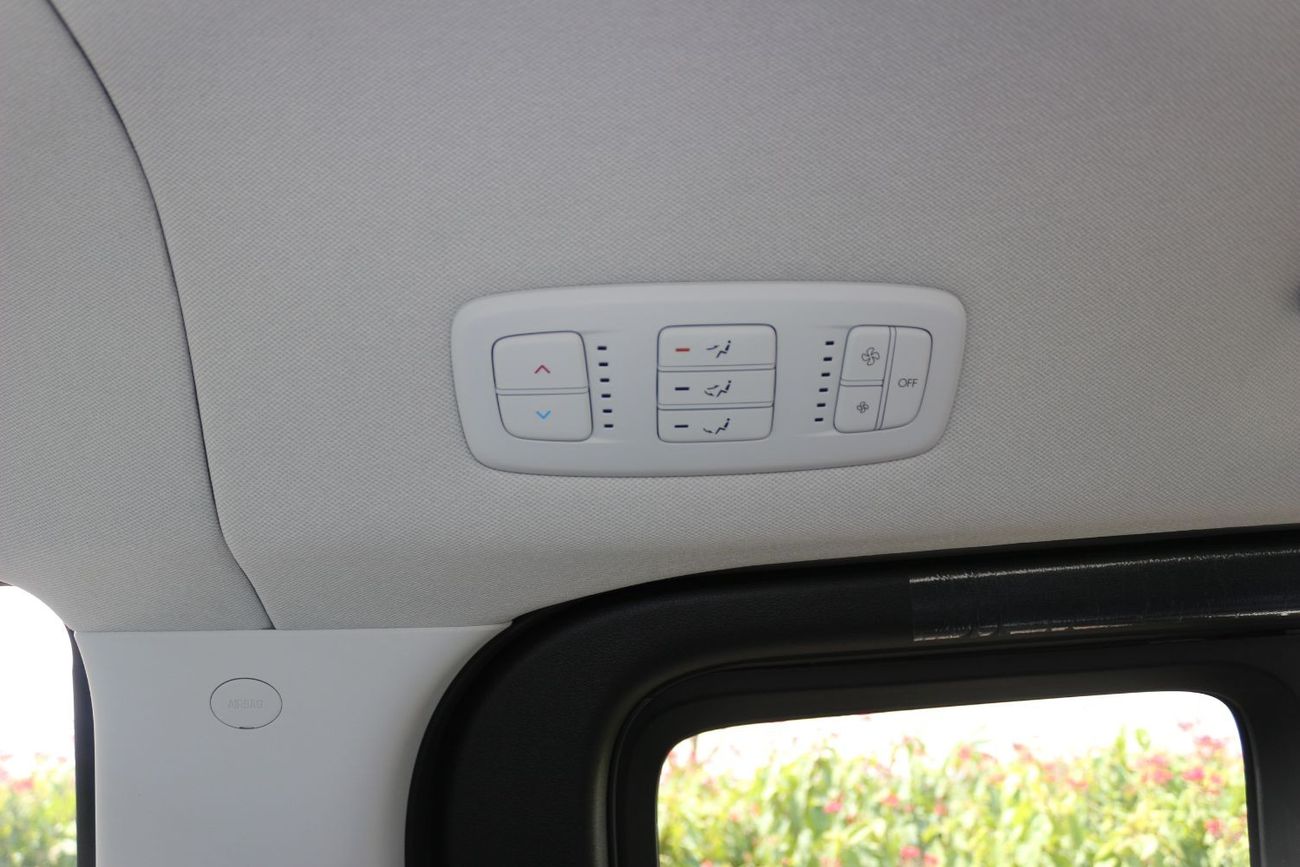 هيونداي ستاريا هينداي ستاريا 2024 جديده بلكامل 9 ركاب مع مساحه تخزين خلفيه