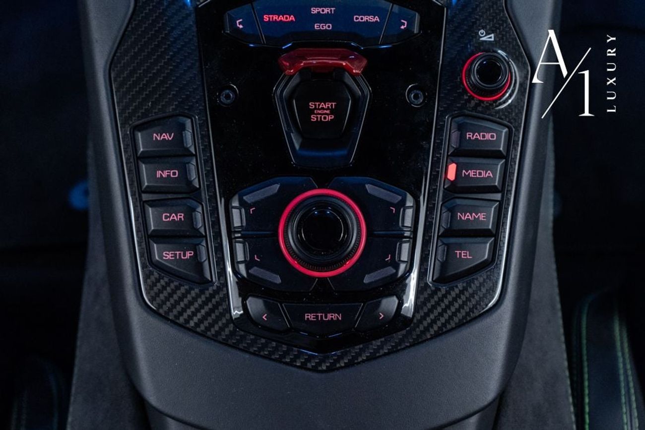 Lamborghini Aventador 6.5L V12