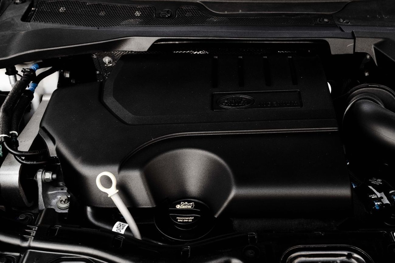 لاند روفر دسكفري سبورت 3,525 P.M  | 0% Downpayment | R-Dynamic SE P250!