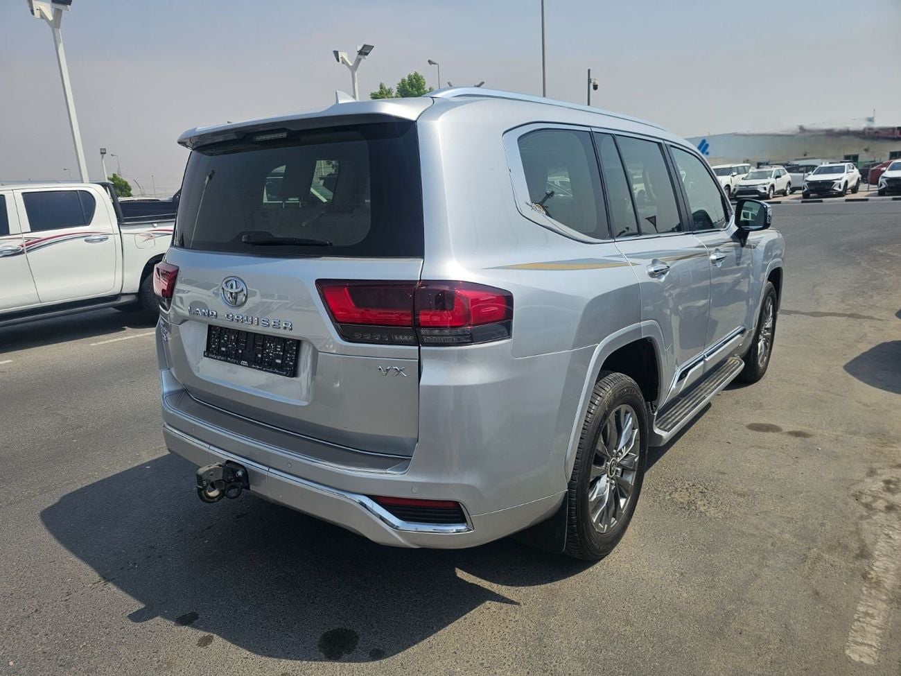 Toyota Land Cruiser VX LHD 3.5L Twin-Turbo V6 Petrol Engine Automatic transmission 4WD 7 Seats 5 Doors