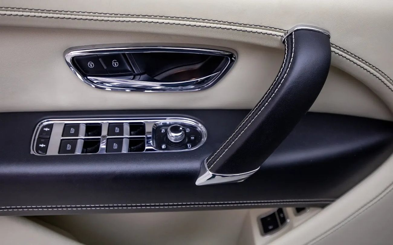 بنتلي بينتايجا Bentayga 4.0T - US Spec