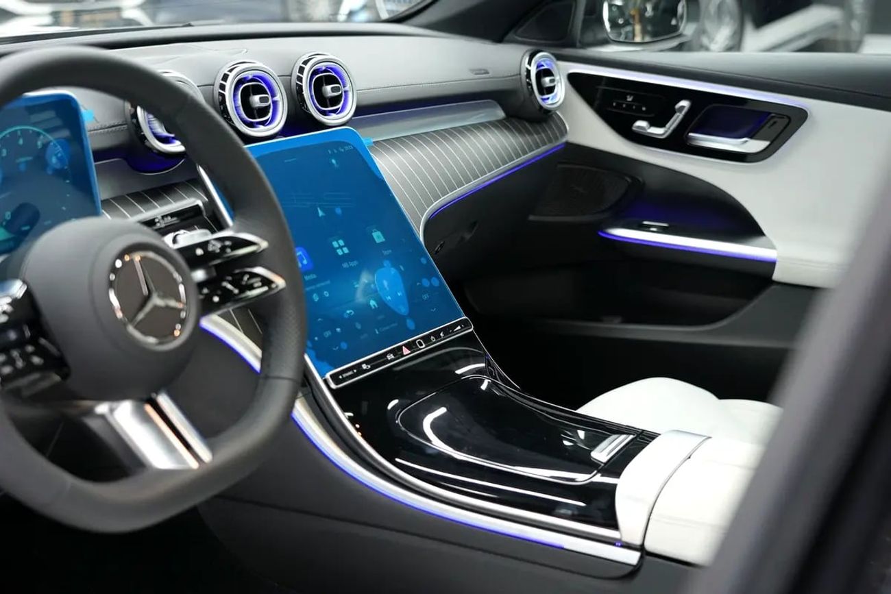 مرسيدس بنز C 200 C 200 | GCC 0km | Agency Warranrty | AMG Package