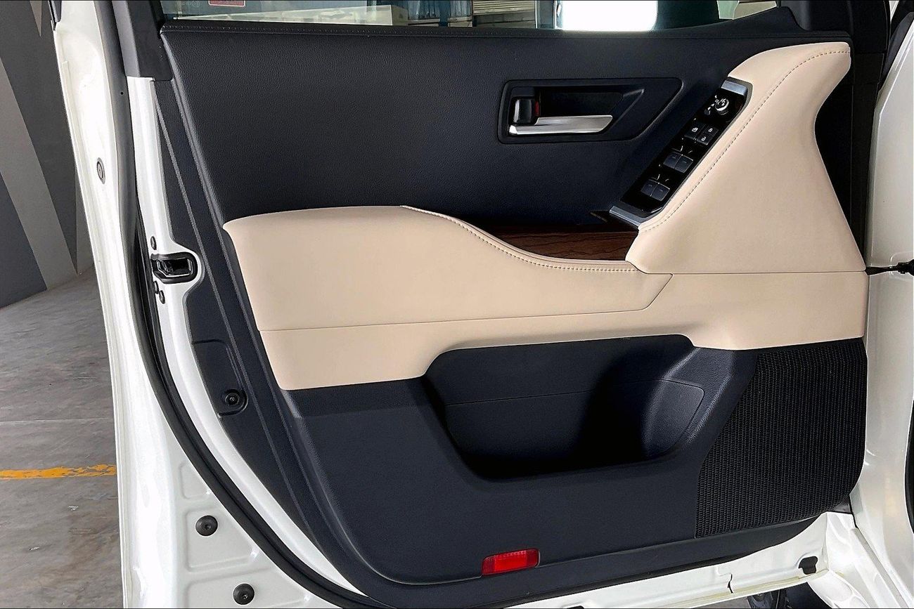 Toyota Land Cruiser GXR | Guaranteed Warranty | 0 Down Payment