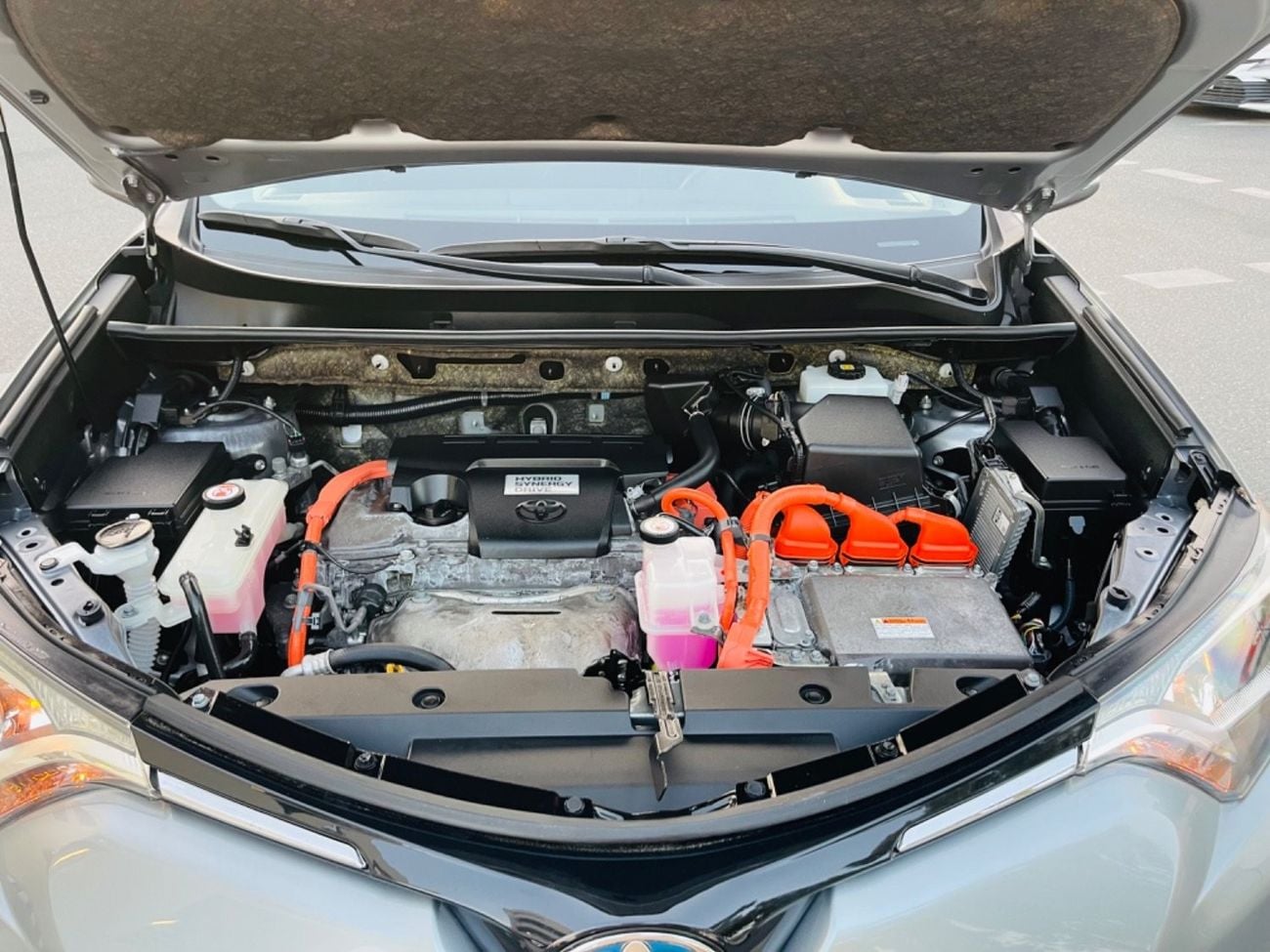 Toyota RAV4 VXR HEV 2018 RAV4 hybrid xle full option