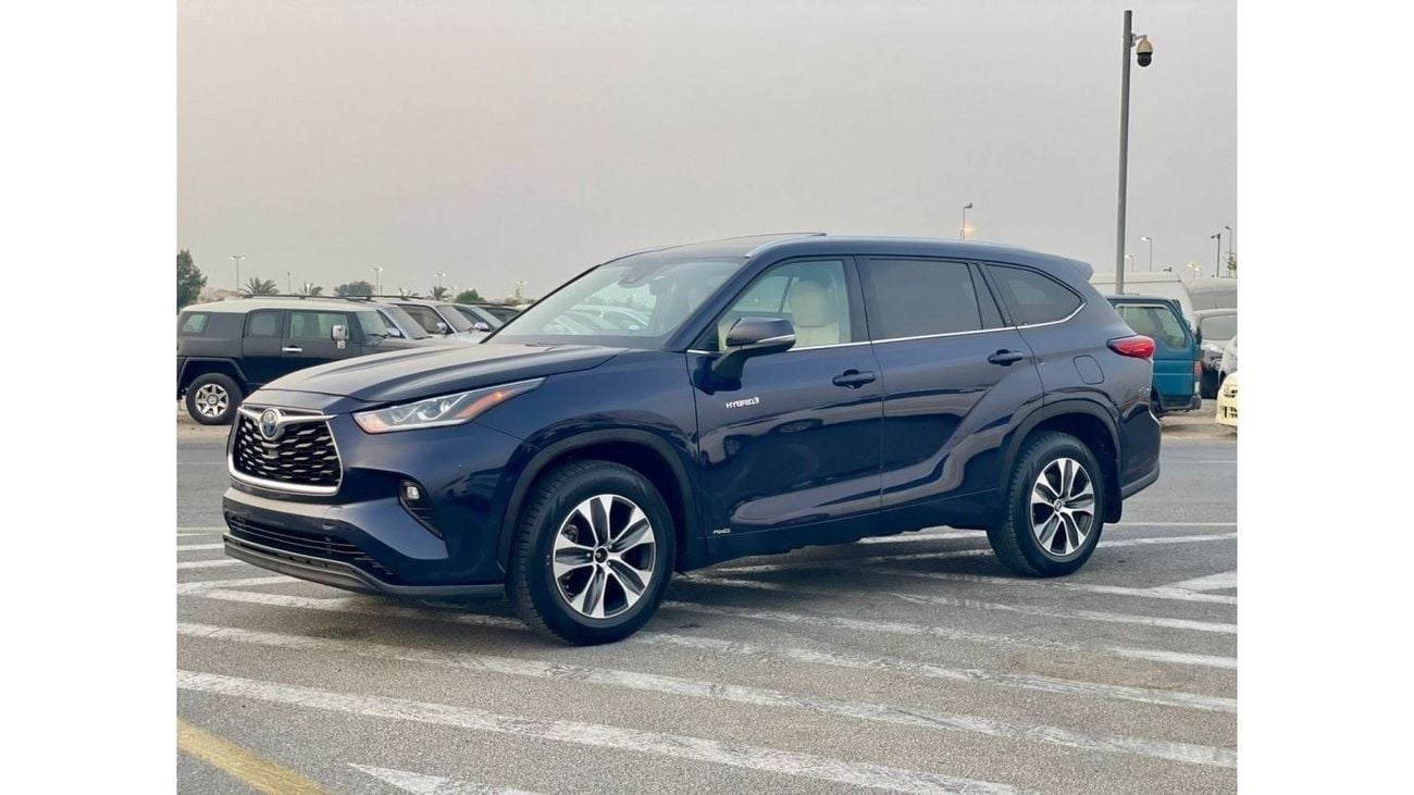 Toyota Highlander 2021 Toyota Highlander XLE hybrid Fuel - 2.5L V4 - Full Option - 4x4 AWD - Fully 7 Leather Seats - 5