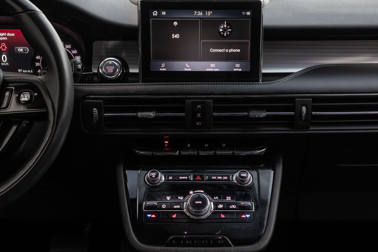 Lincoln Corsair Corsair Premier | 1,567 P.M | 0% Downpayment | Fantastic Condition!