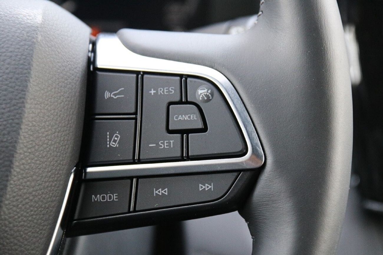 Toyota Crown - KLUGER E-FOUR (HYBRID)