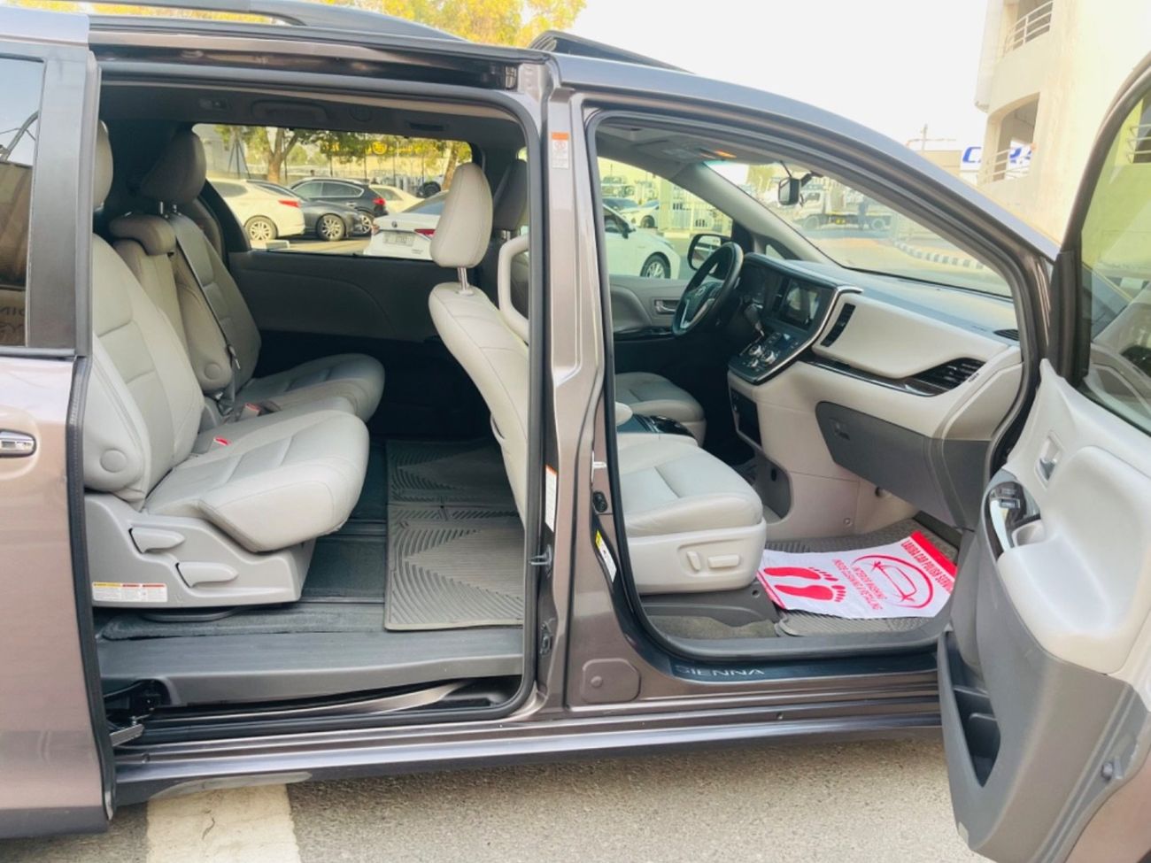 Toyota Sienna Xle  full option