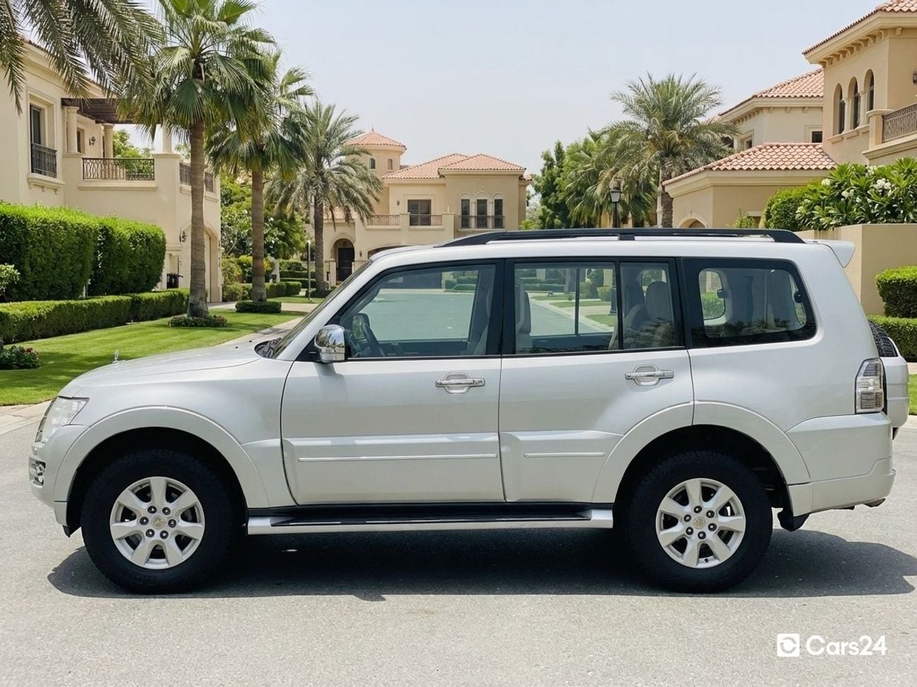 ميتسوبيشي باجيرو 3L 2022 | 0 DP | 1091/Month | 30 Day Return | Service History