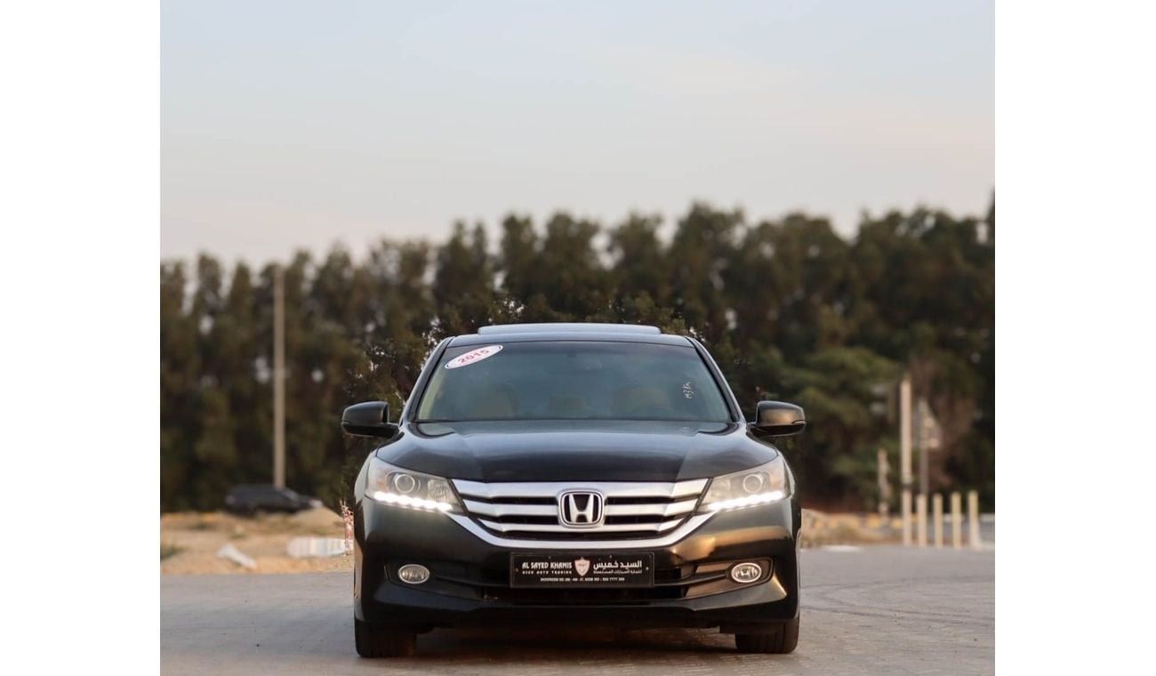 Honda Accord EX 2.4L Honda Accord 2015 GCC accident-free in excellent condition
