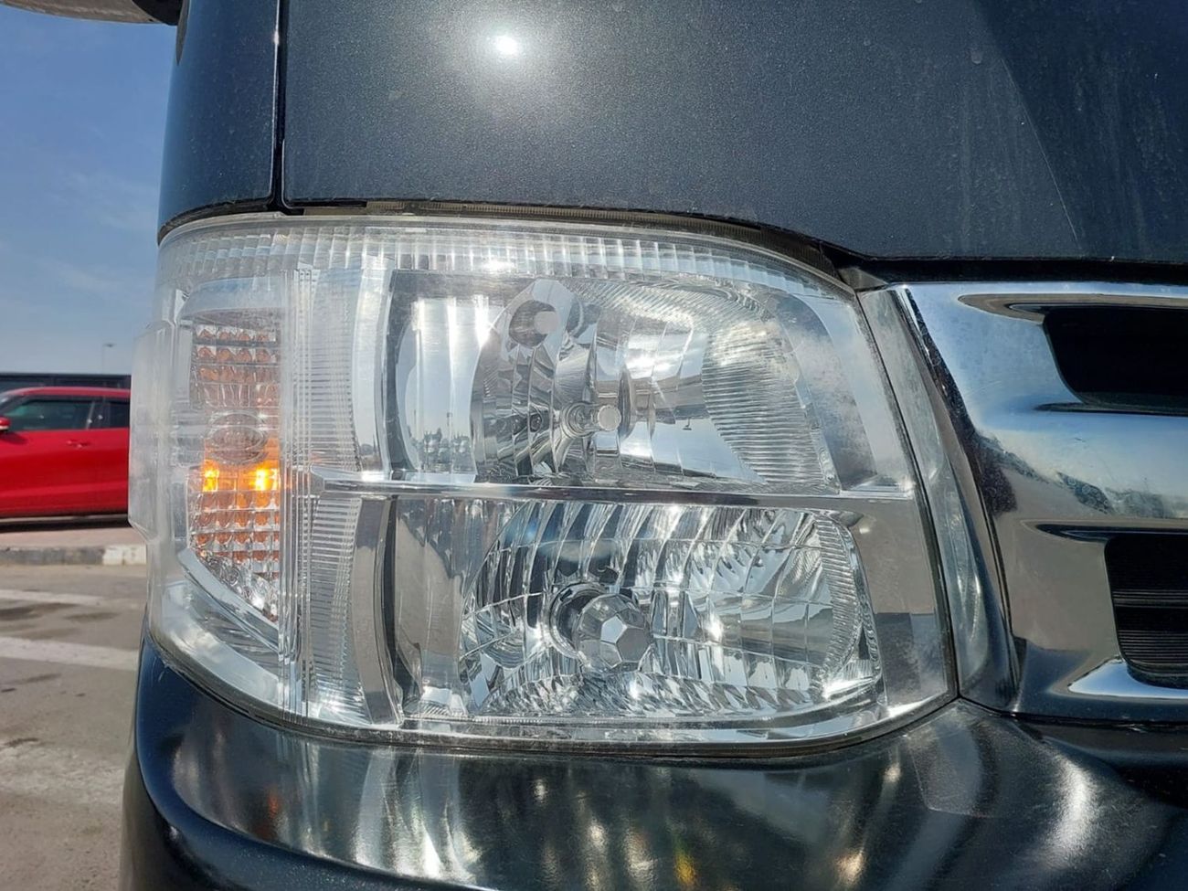 Toyota Hiace TOYOTA HIACE COMMUTER VAN RHD 2013 MODEL 2.7 L PETROL AUTOMATIC(PM17032)