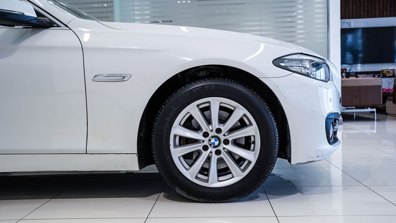 BMW 520i EXCLUSIVE