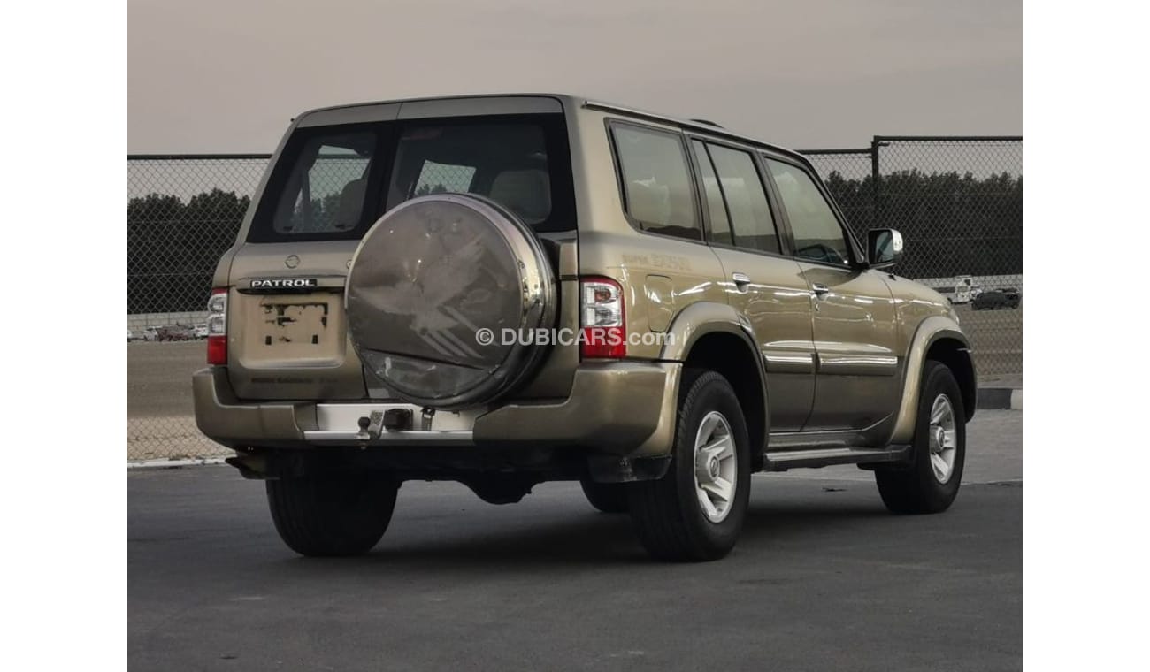 Nissan Patrol Super Safari Nissan patrol Super Safari 2003 GCC Specefecation Very Clean Inside And Out Side Without Accedent