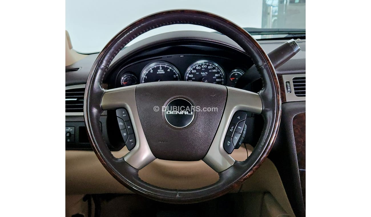 GMC Yukon DENALI- 2013 - EXCELLENT CONDITION