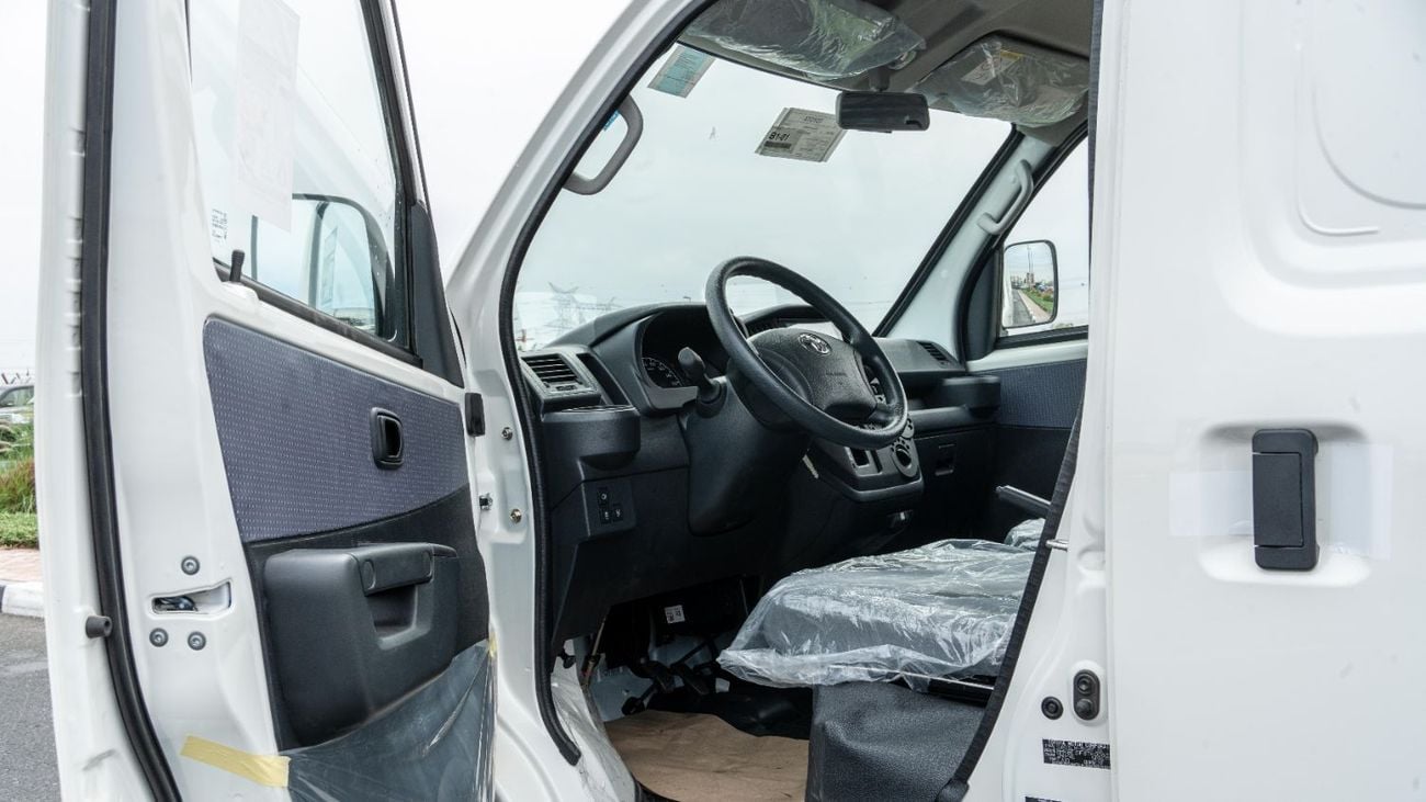 تويوتا لايت آيس 2026 Toyota LiteAce 1.5L AT Petrol (White-Black)