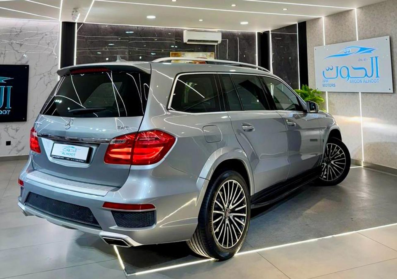 Mercedes-Benz GL 500 Std 4.7L BEAUTIFUL MERCEDES GL500 V8 || TOP RANGE || ACCIDENTS FREE || GCC || 7 SEATS || LIKE NEW