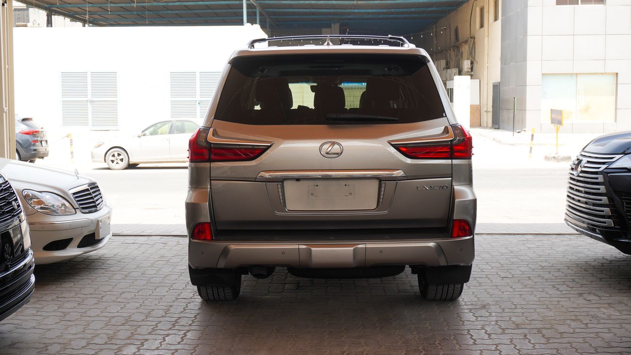لكزس LX 570