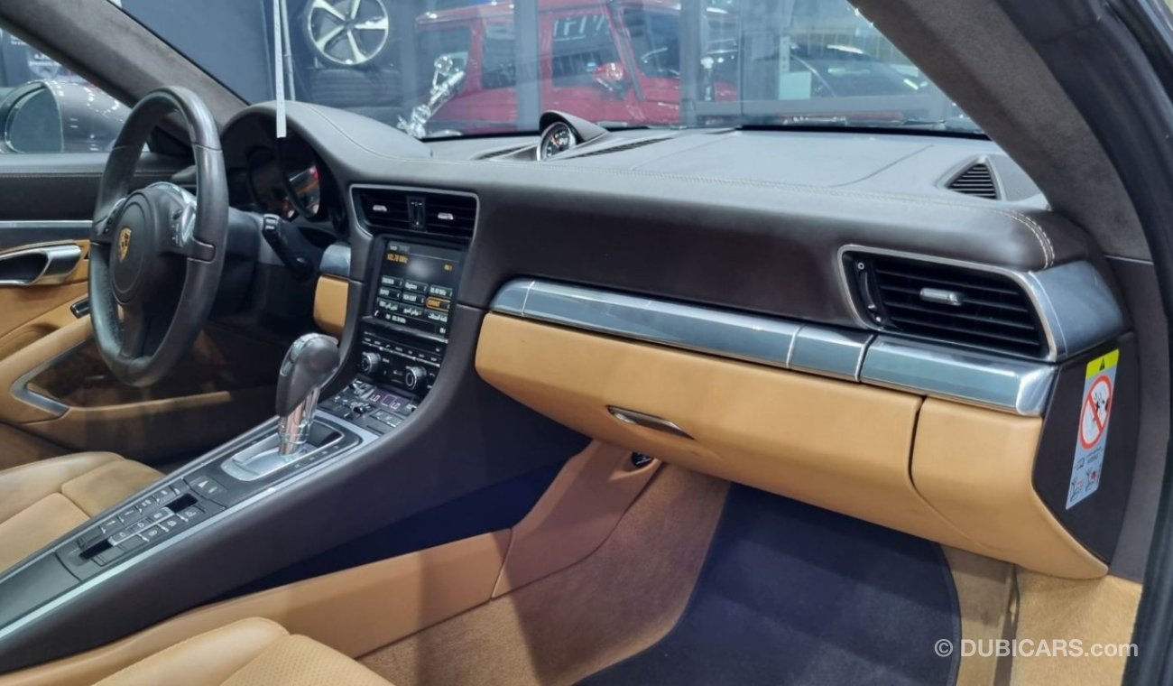 Porsche 911 PORSCHE CARRERA S 2015 GCC IN IMMACULATE CONDITION WITH ONLY 34KKM STILL UNDER PORSCHE WARRANTY