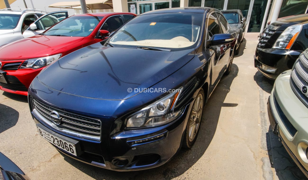 Nissan Maxima