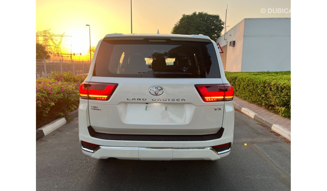 Toyota Land Cruiser LC300 VX 3.5L TWIN TURBO