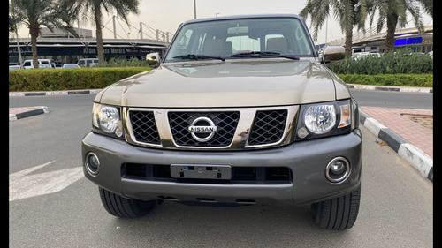 Nissan Patrol Super Safari
