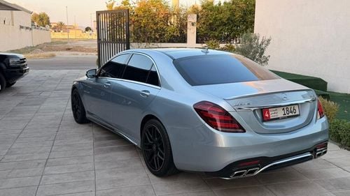 Mercedes Benz S550
