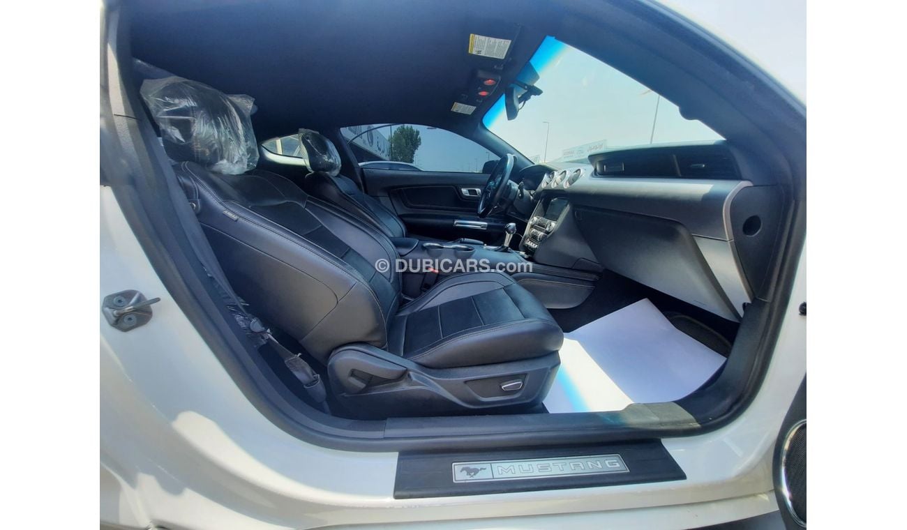 Ford Mustang GT Premium Ford mustang 2109 v8 gt full option