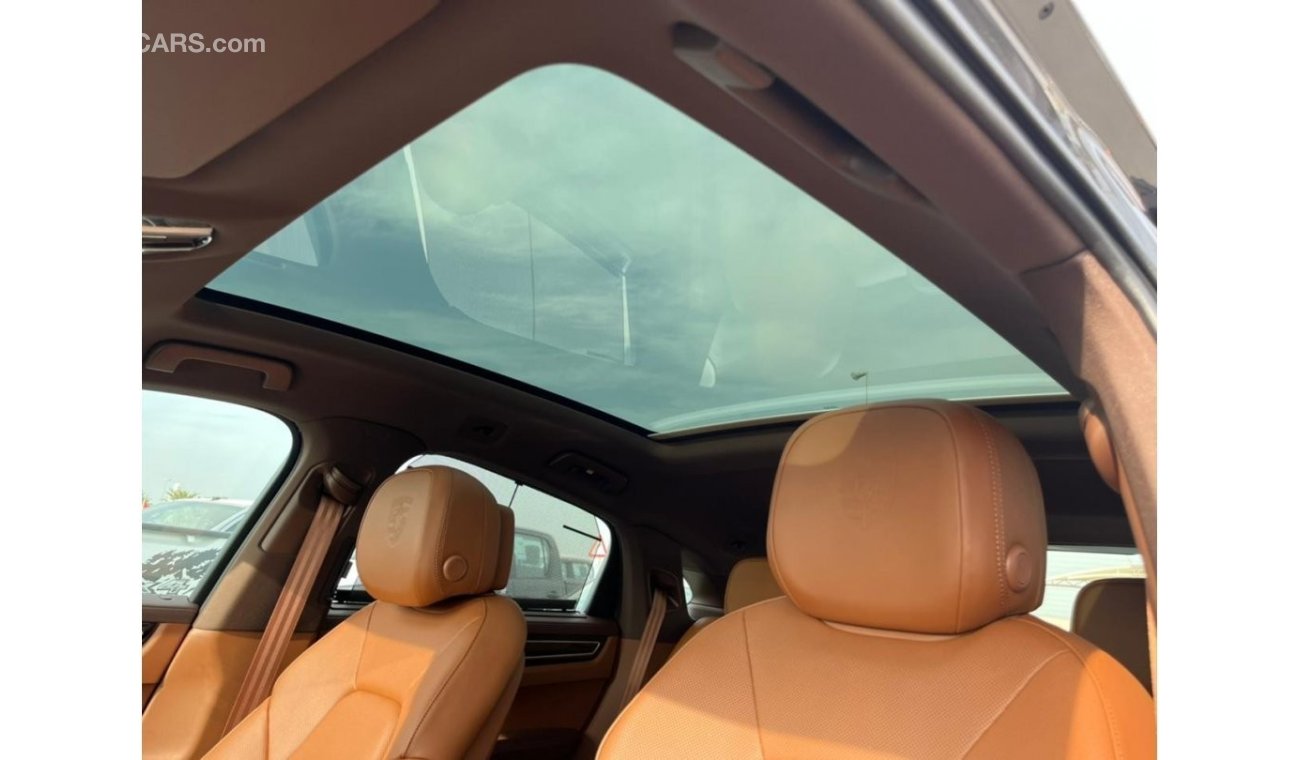 Porsche Cayenne Porsche Cayenne Coupe 3.0L AWD