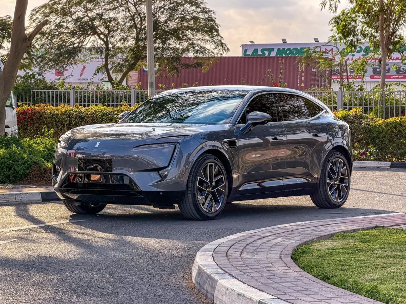 Avatr 11 SPORT 2023 Avatr 11 Performance AWD | 90 kWh | 592 Hp | Range (580 Km) | Law Mileage (69,000 Km)