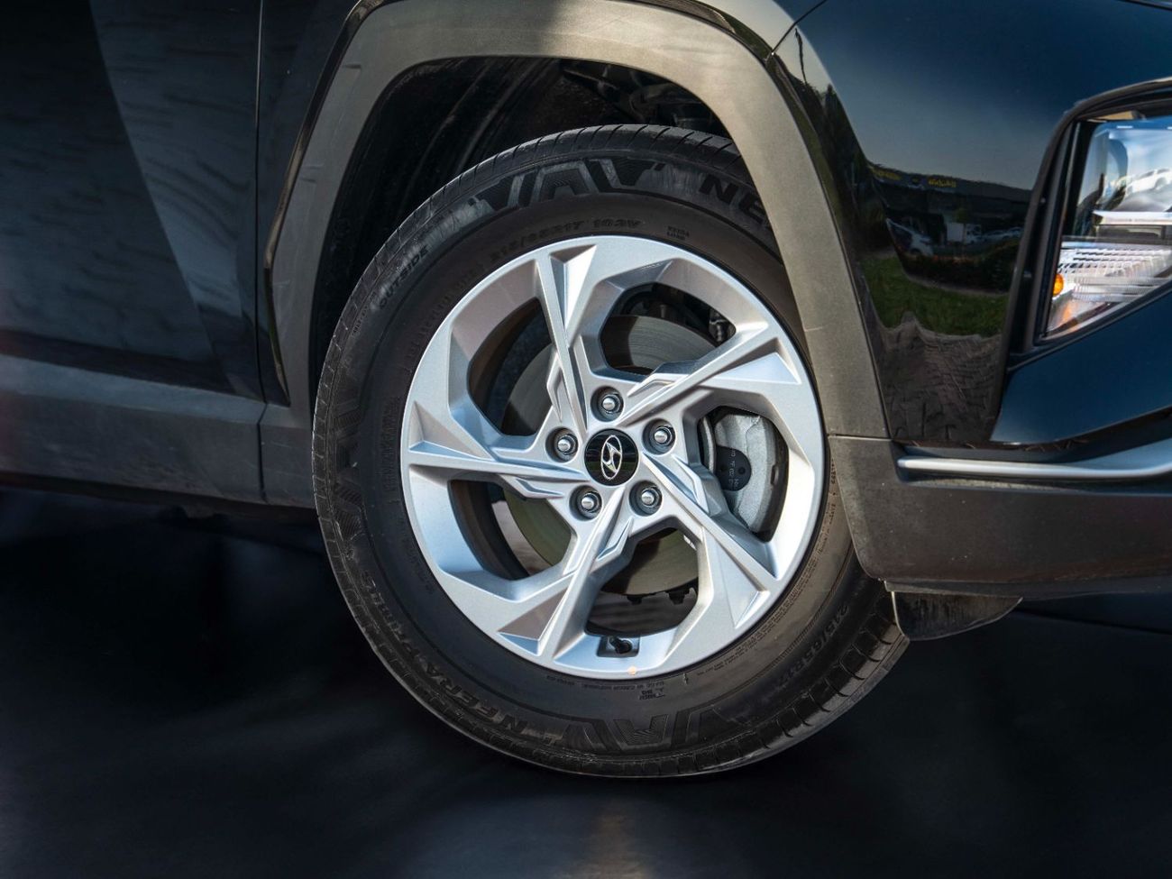 هيونداي توسون 2.0L Smart (FWD)