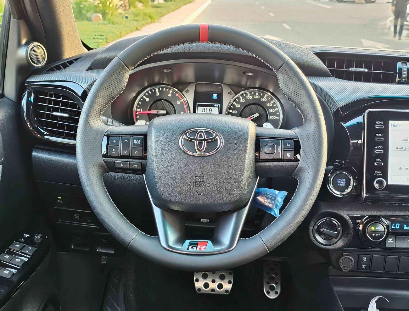 Toyota Hilux GR-S / V4 / 2.8L DIESEL / A/T / DVD / 360” Camera/ Roll Bar ( CODE # HDGR28AF)