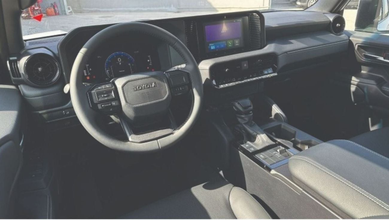تويوتا برادو GXR 2.7L Petrol Limited 6A/T 2025