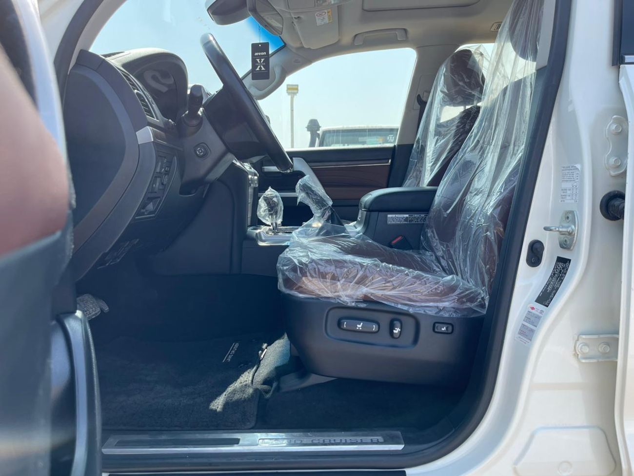 تويوتا لاند كروزر Toyota Land Cruiser VXS Grand Touring 2021 V8 5.7L