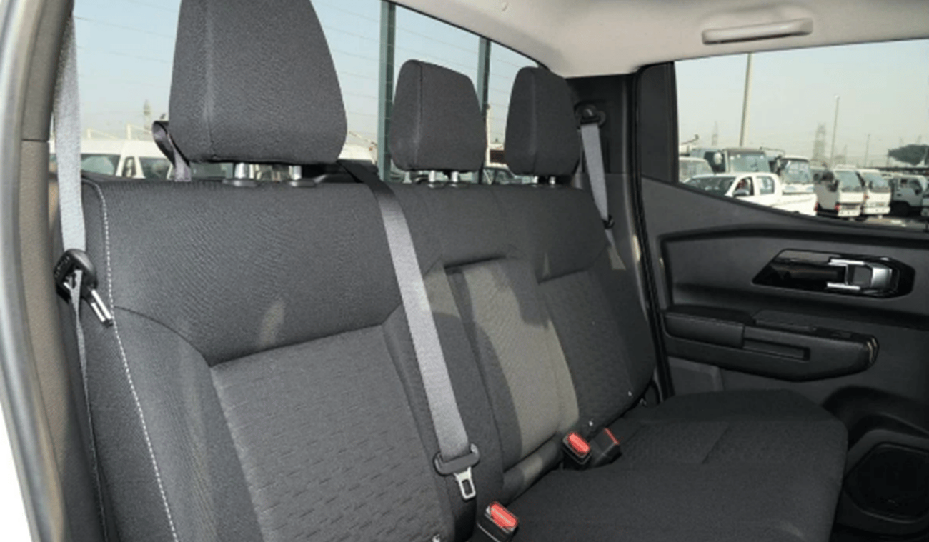 ميتسوبيشي L200 ECTP2M023 – 2025 Mitsubishi L200 Double Cab Pick Up GLX – 2.4L Petrol Manual – White with Black Inte