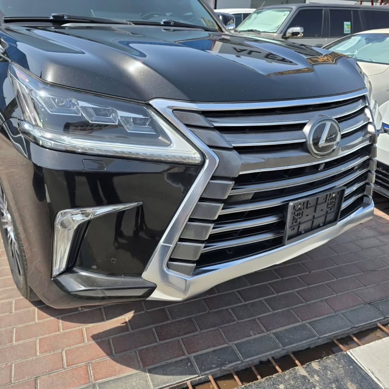 Lexus LX 570 Platinum 5.7L